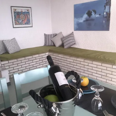 Chic Seaside In - 60 Sqm - Sea View Akrogiali