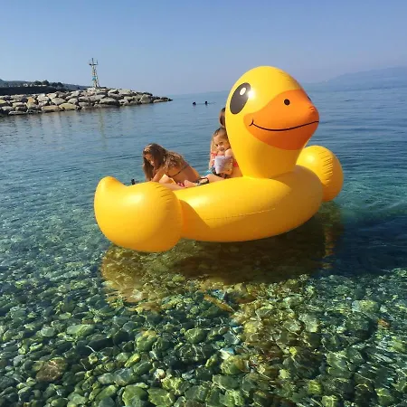 Chic Seaside In - 60 Sqm - Sea View Διαμέρισμα