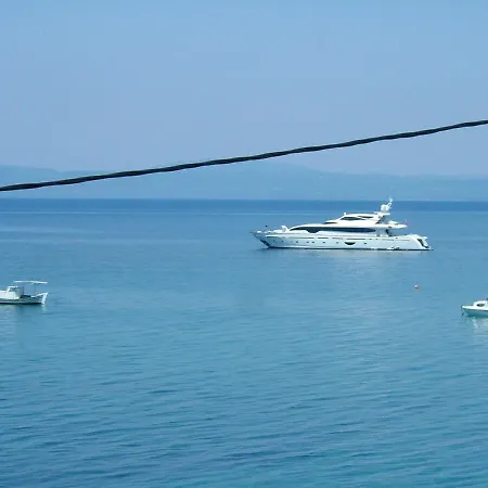 Chic Seaside In - 60 Sqm - Sea View 아파트 Akrogiali