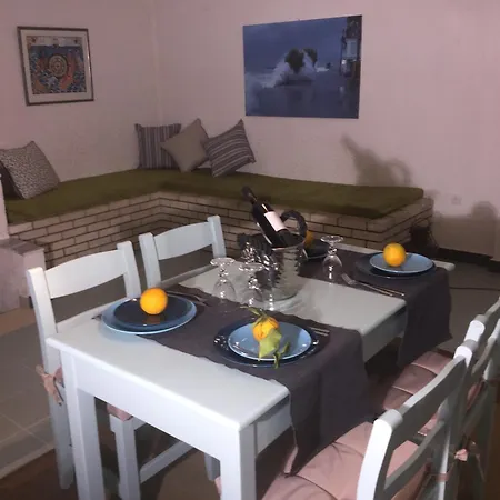 Chic Seaside In - 60 Sqm - Sea View 아파트 *