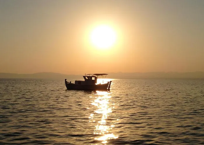 Apartman Chic Seaside In - 60 Sqm - Sea View Akrojáli