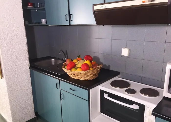 Chic Seaside In - 60 Sqm - Sea View *