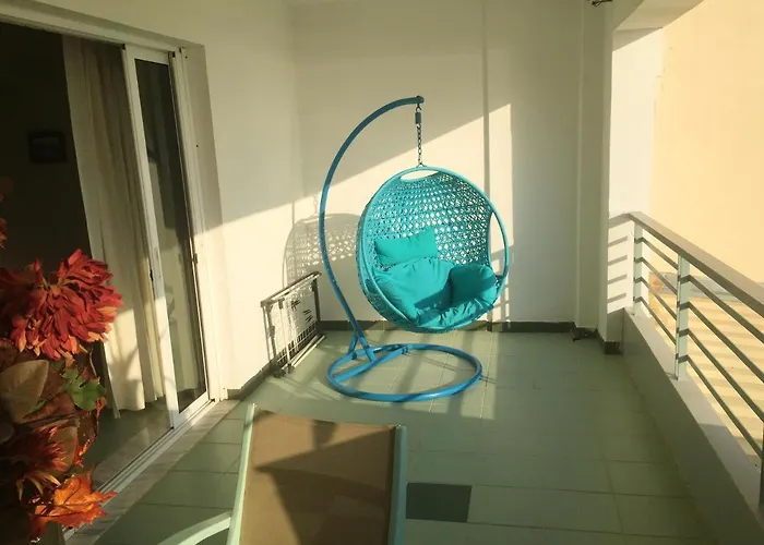 Chic Seaside In - 60 Sqm - Sea View *