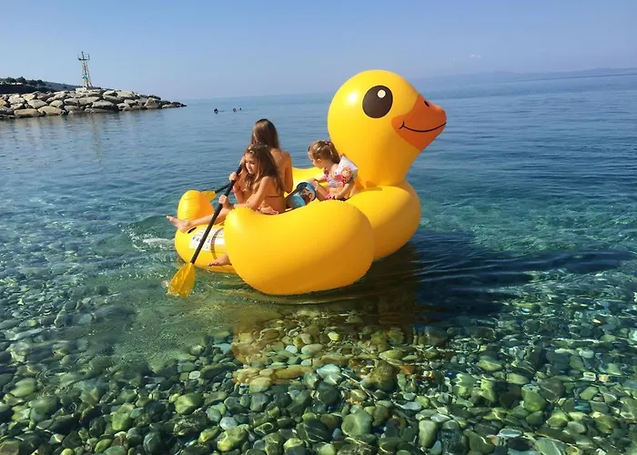 Chic Seaside In - 60 Sqm - Sea View